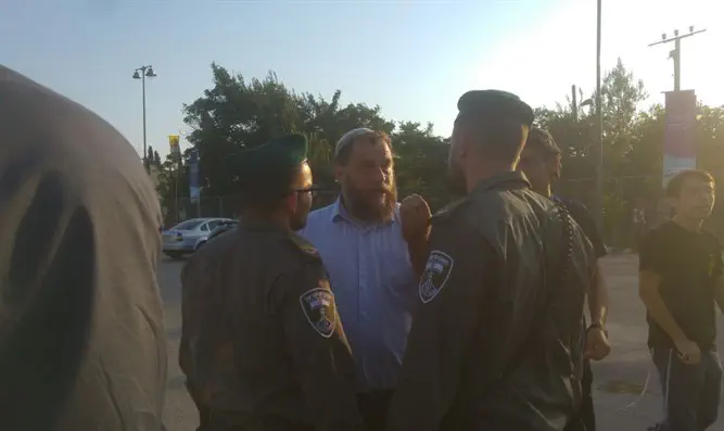 Lehava's Bentzi Gophstain during anti-missionary demonstration 