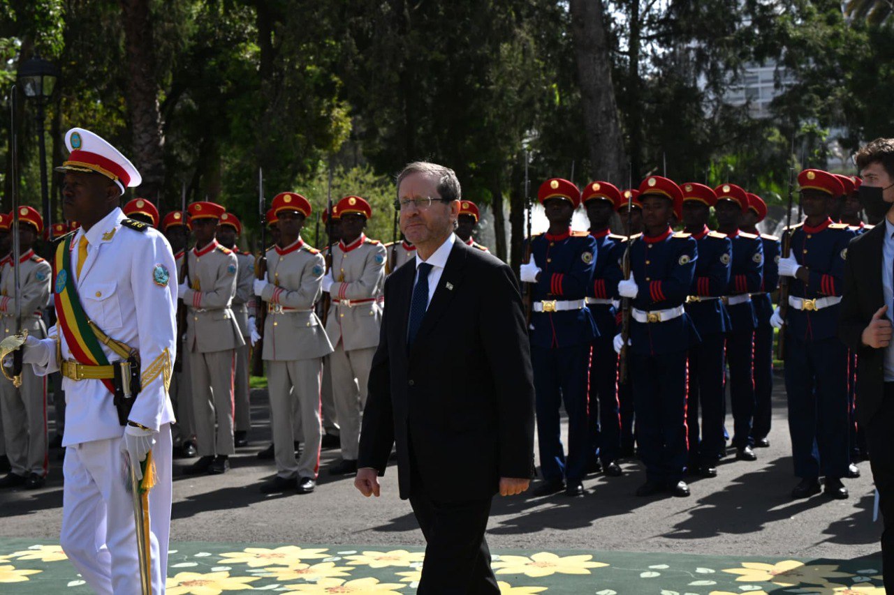 Pres. Isaac Herzog with the guard ceremony
