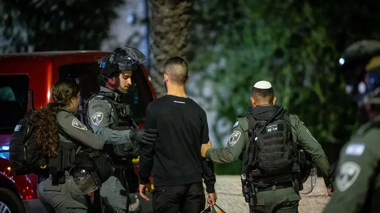 Attempted attack in eastern J'lem: Terrorist speeds towards officers and is neutralized