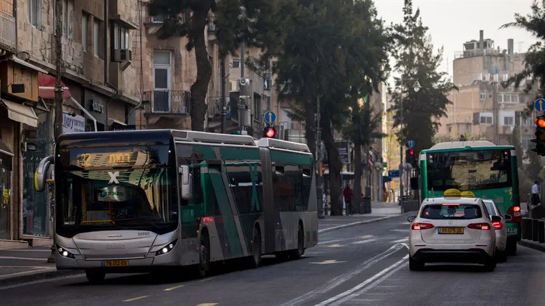 Knesset advances: Dramatic reduction in public transportation fines