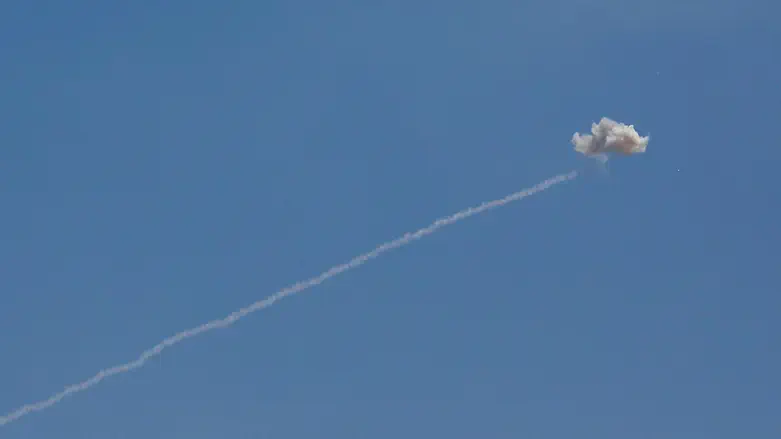 Sirens in Beit Shemesh and the area, IAF intercepts missile fired from Yemen