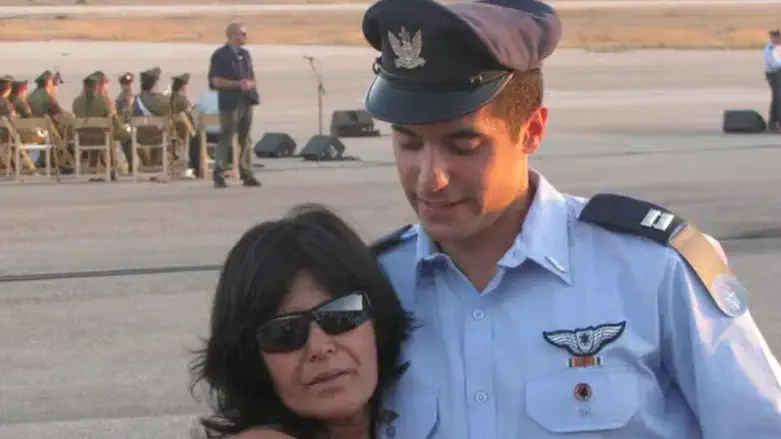 IDF reconsidering military burial for IAF combat navigator who committed suicide