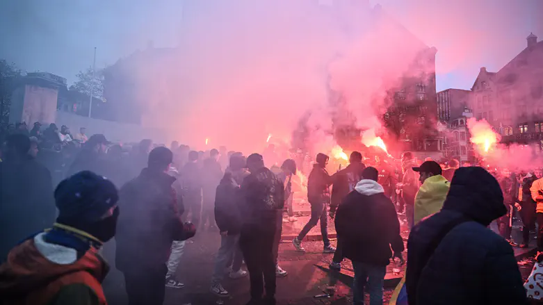 Five men sentenced over Amsterdam soccer pogrom