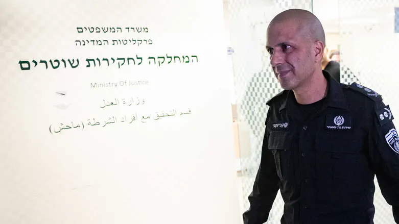 Israel Prison Service chief Kobi Yaakobi is interrogated by Police Investigations Unit