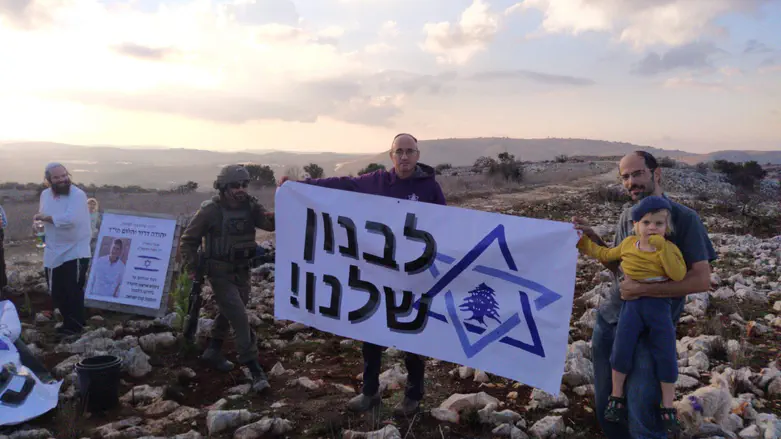 Israeli activists set up encampment in southern Lebanon