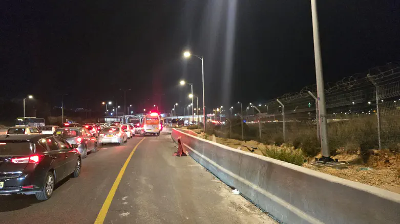 One person seriously injured in shooting attack in Gush Etzion