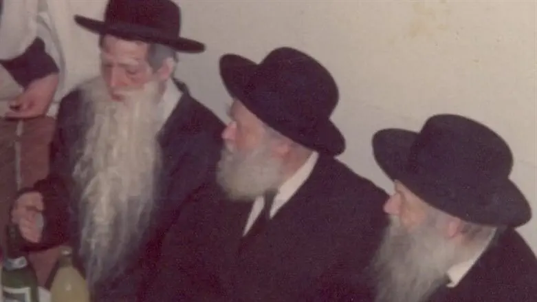 R. Samson, R Avraham Shapira, R. TY Kook
