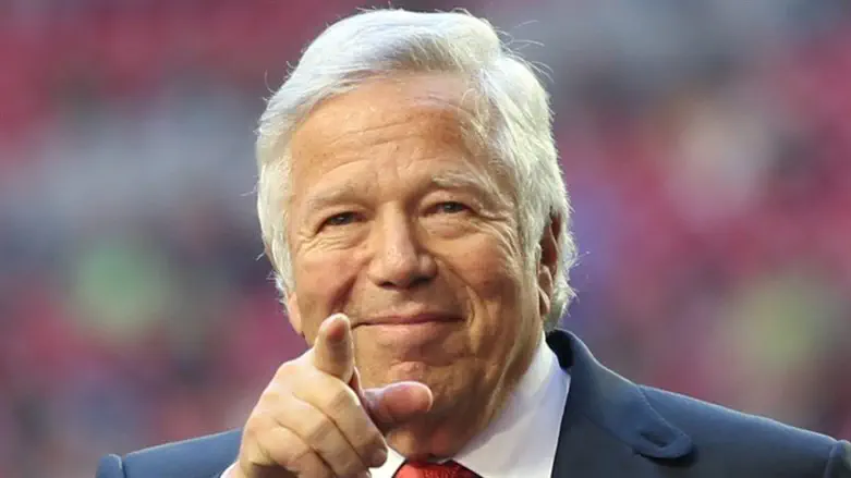 Symbolism of Kraft's donation for NFL player who suffered cardiac arrest -  The Jerusalem Post