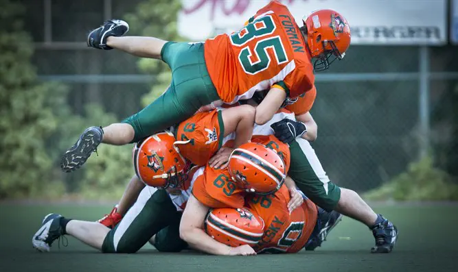 Cleveland Browns kicker gets a mezuzah, makes a game-winning field goal