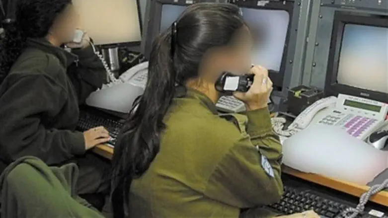 Five female IDF observers sent to jail | ערוץ 7